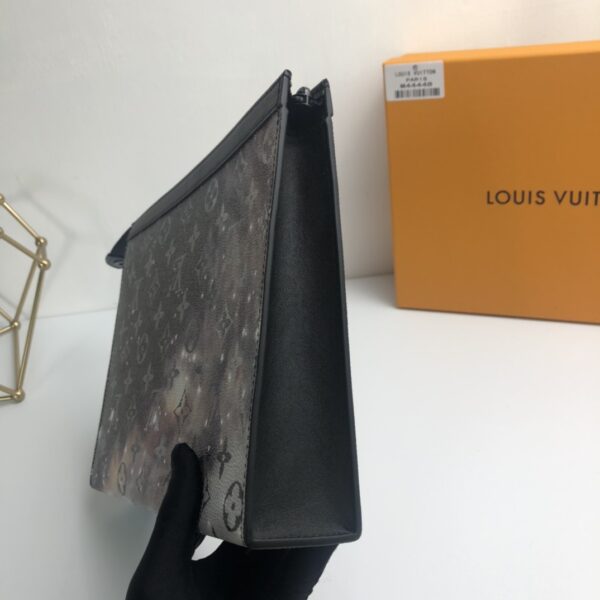 Louis Vuitton Dazzling Galaxy Pochette Voyage Handbag - Image 3