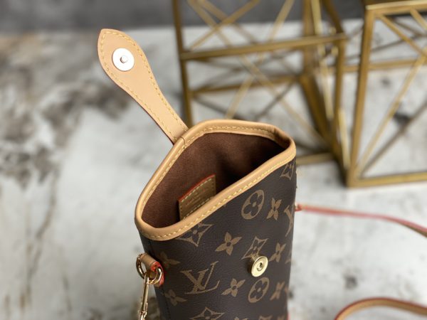 Louis Vuitton Medieval Mini Ice Cream Cylinder Bag - Image 3