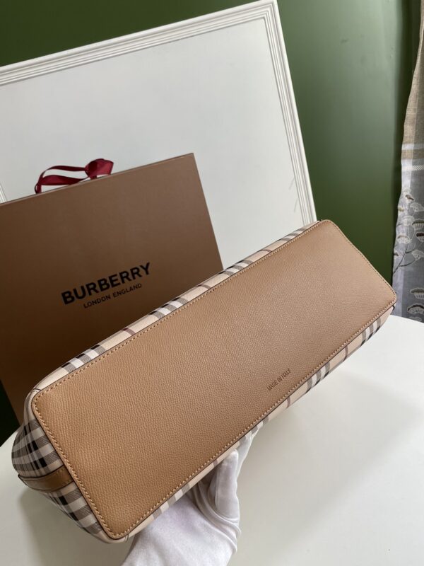 Burberry Ample Double-Sided Shopping Bag - Brown - Image 3