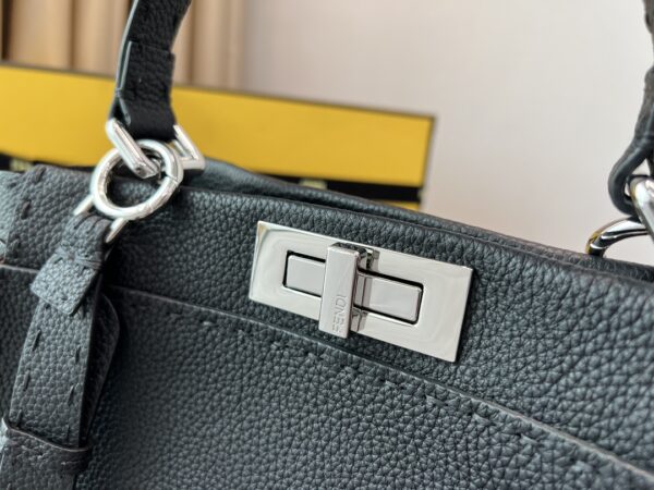 Fendi Peekaboo Large Handbag - Black - Image 3