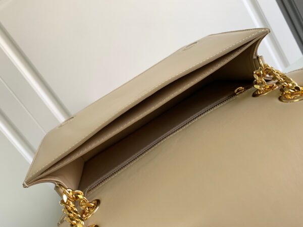 Celine Medium Triomphe Frame Shoulder Bag - Cream - Image 2